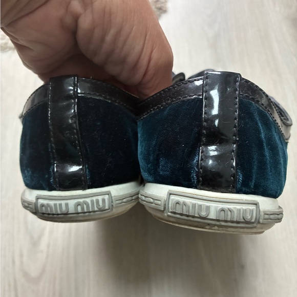 Miu Miu Black and Teal Velvet Sneakers - Picture 4 of 5